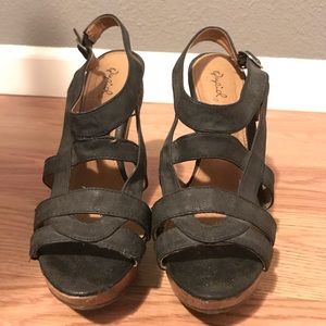 High heals with platform